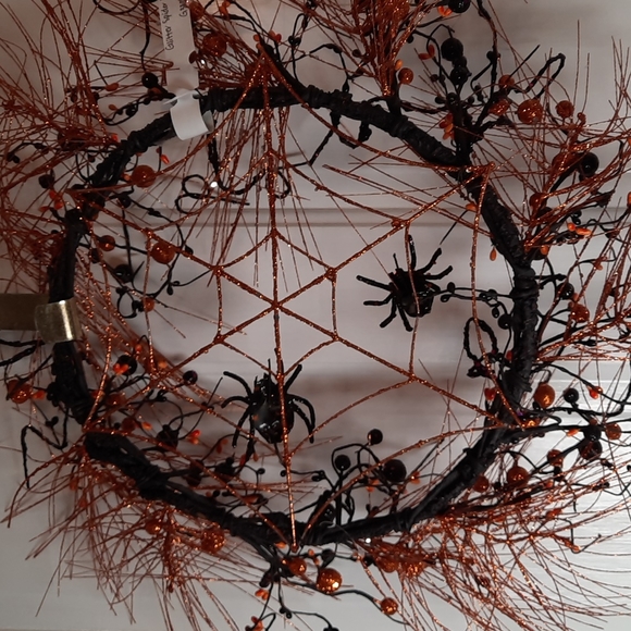 Wreath Glitter Spider Web Halloween Door Wall Decor Spiders Whimsical Fun NWT - Picture 5 of 6